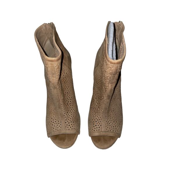 Stuart Weitzman In & Out Tan Nubuck Peep Toe Stiletto Bootie size 10 - Picture 5 of 16